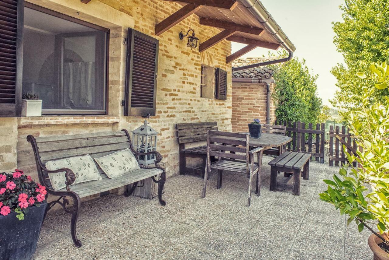 La Vigna Countrybnb Montottone Exteriör bild